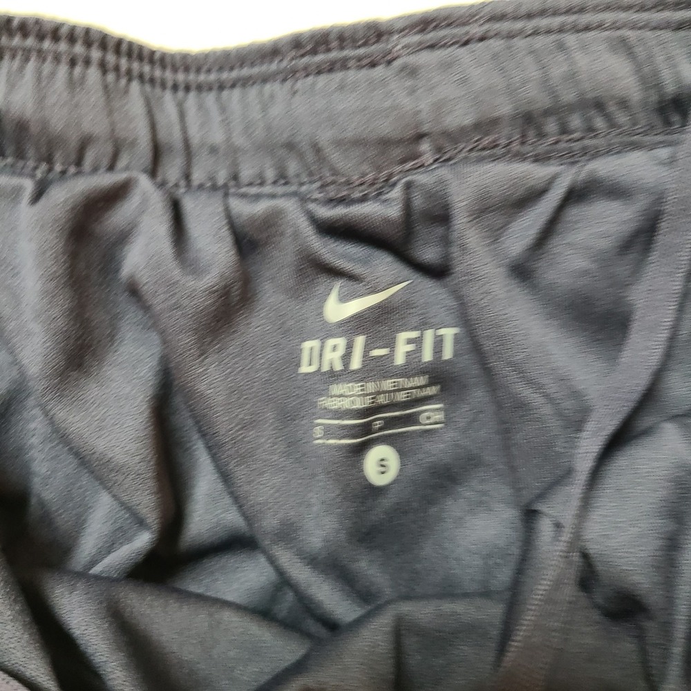 Nike Dri-Fit Tempo Running Shorts Women's Small Dark Gray Brief Lined 3" Inseam - Picture 9 of 13